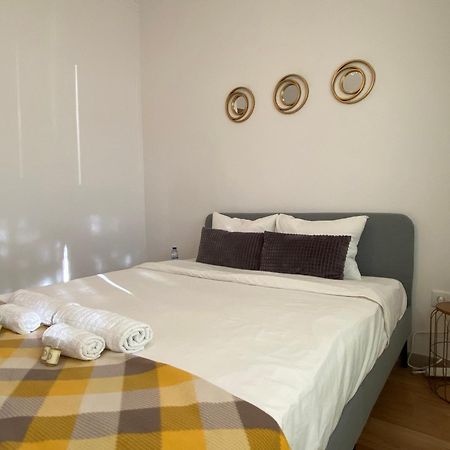 Almada Central Apartment Luaran gambar