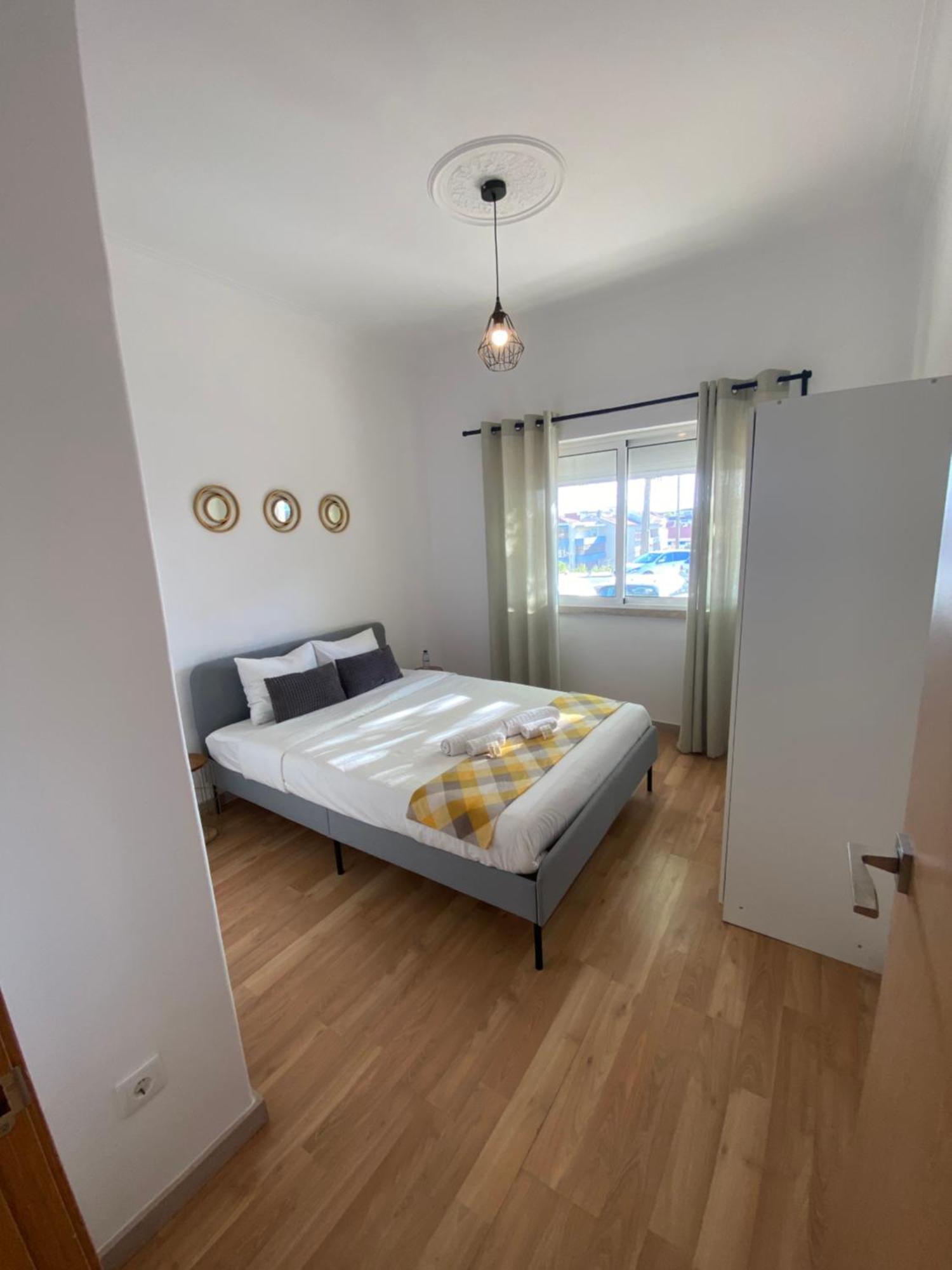 Almada Central Apartment Luaran gambar